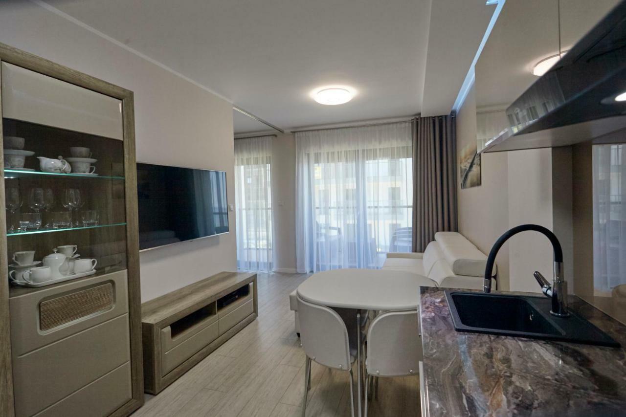 Апартаменты Gardenia Sea Side Martina 1 Дзивнув Экстерьер фото